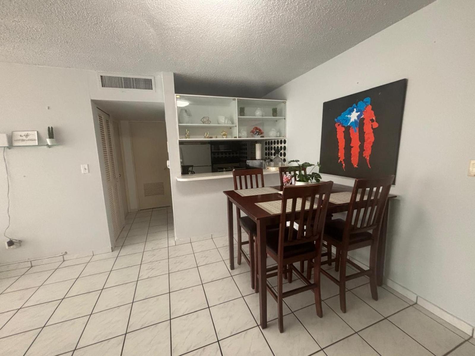 Marbella Apartments 산후안 객실 사진